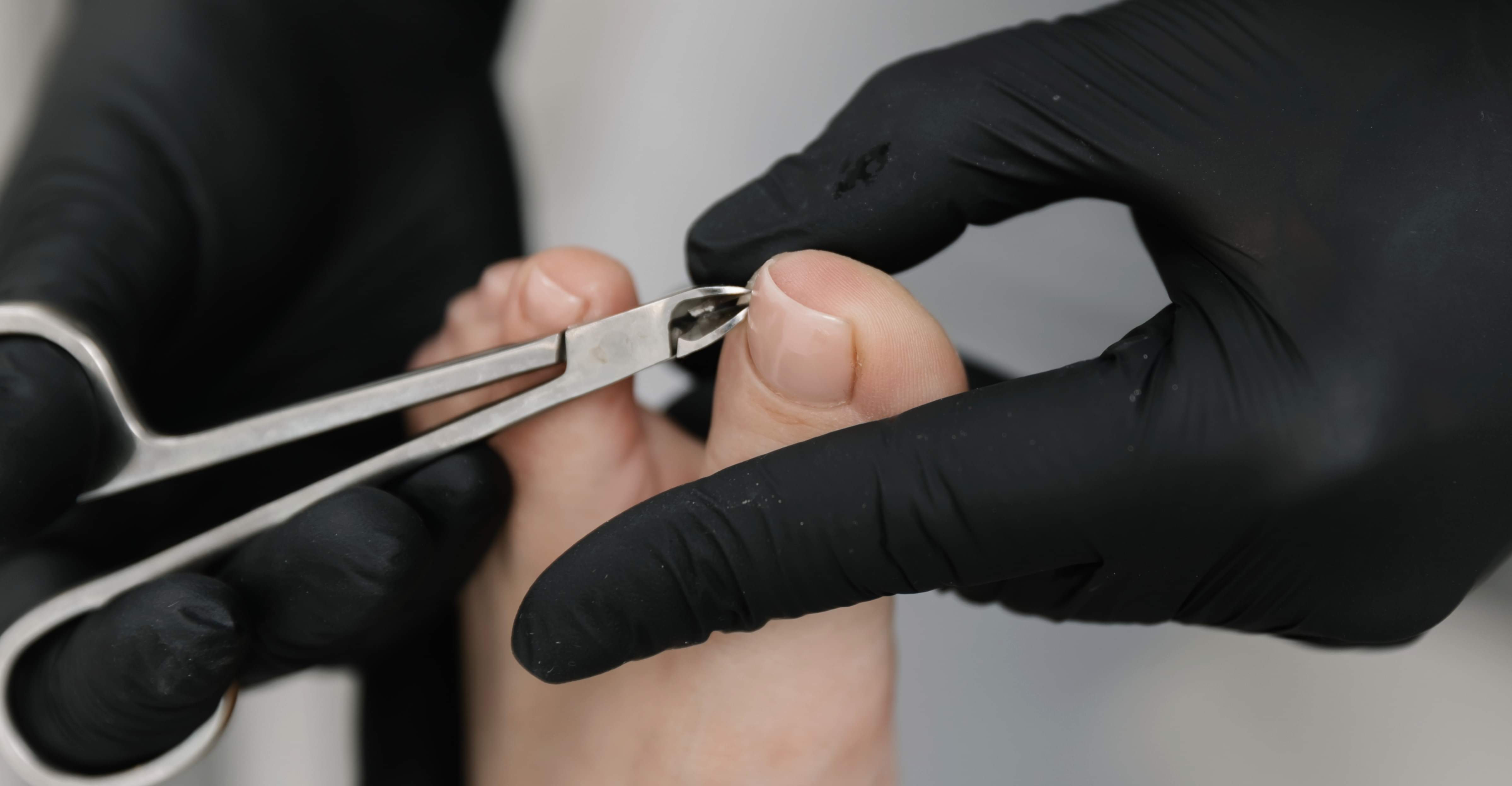 Подологические услуги, маникюр, педикюр